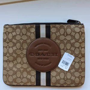 COACH 1988 Signature Jacquard Large Pouch Khaki Multi